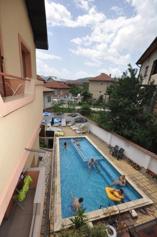 Family Hotel Dalia Velingrad Extérieur photo
