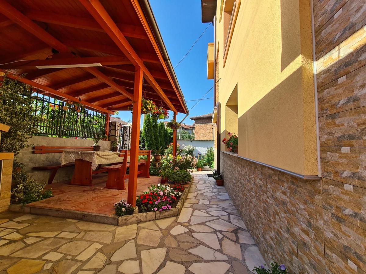 Family Hotel Dalia Velingrad Extérieur photo