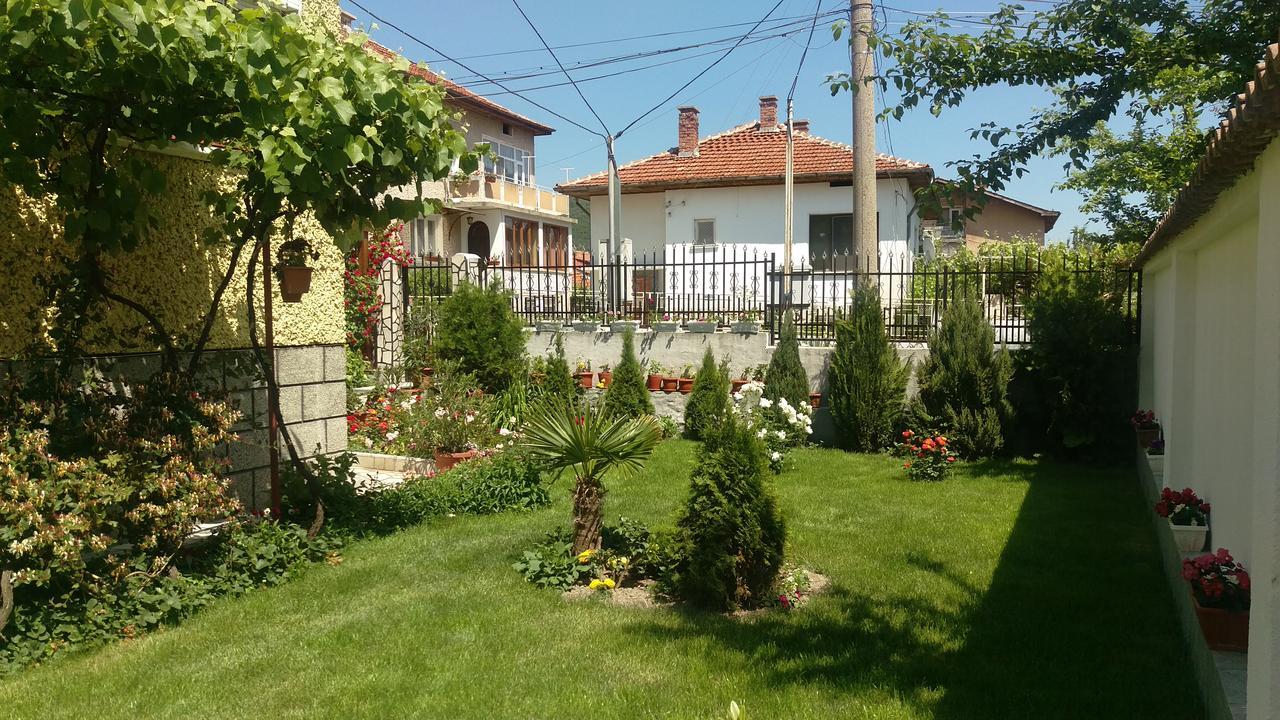 Family Hotel Dalia Velingrad Extérieur photo